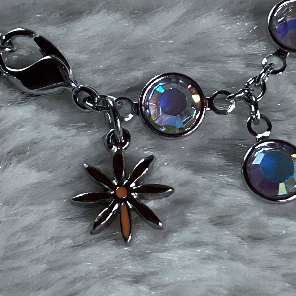 Silver Shimmering Flower Charm Bracelet